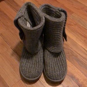 EUC knit mid shaft UGGS authentic